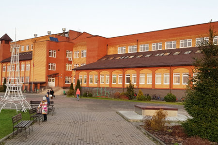 Kaliningrad - Städtische Haushaltsbildungseinrichtung Sekundarschule Nr.1, Institut für Zoologie, Physiologie und Humanhygiene